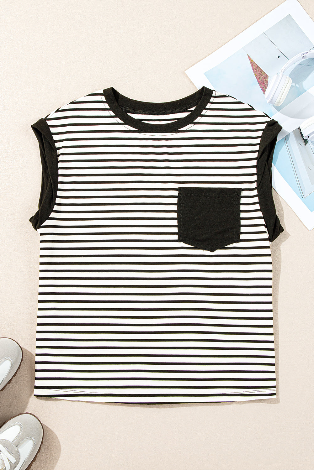 Black Stripe Chest Pocket Patch Round Neck Sleeveless Tee